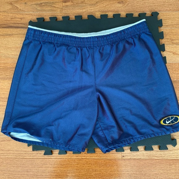 XL reversible nike vintage basketball shorts - Picture 1 of 6